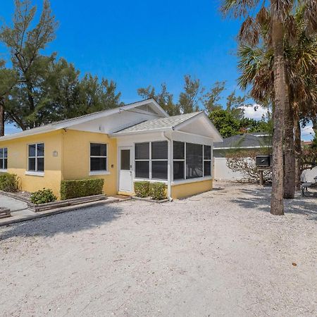 Villa Whispering Waves East Holmes Beach Esterno foto