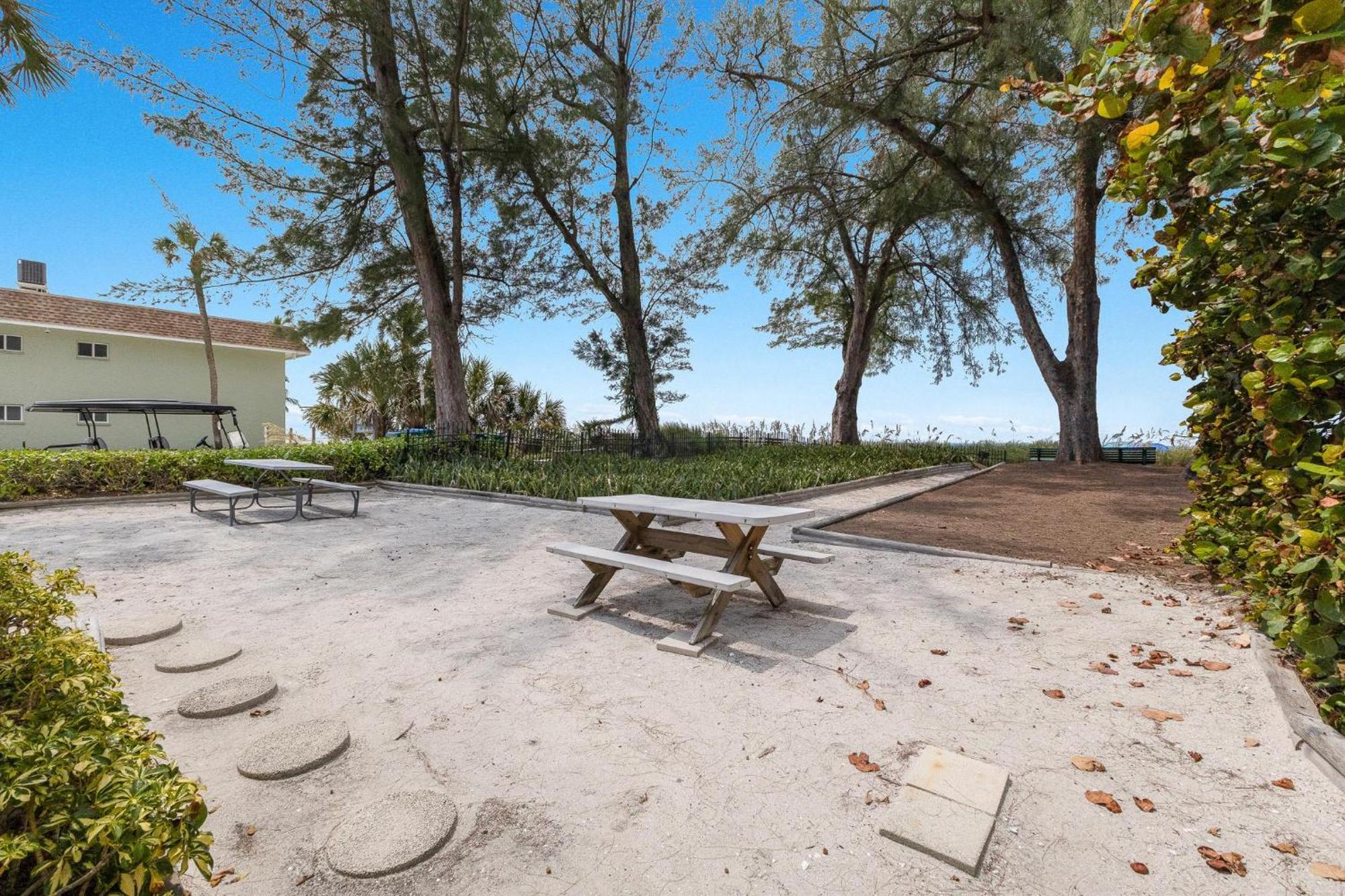 Villa Whispering Waves East Holmes Beach Esterno foto