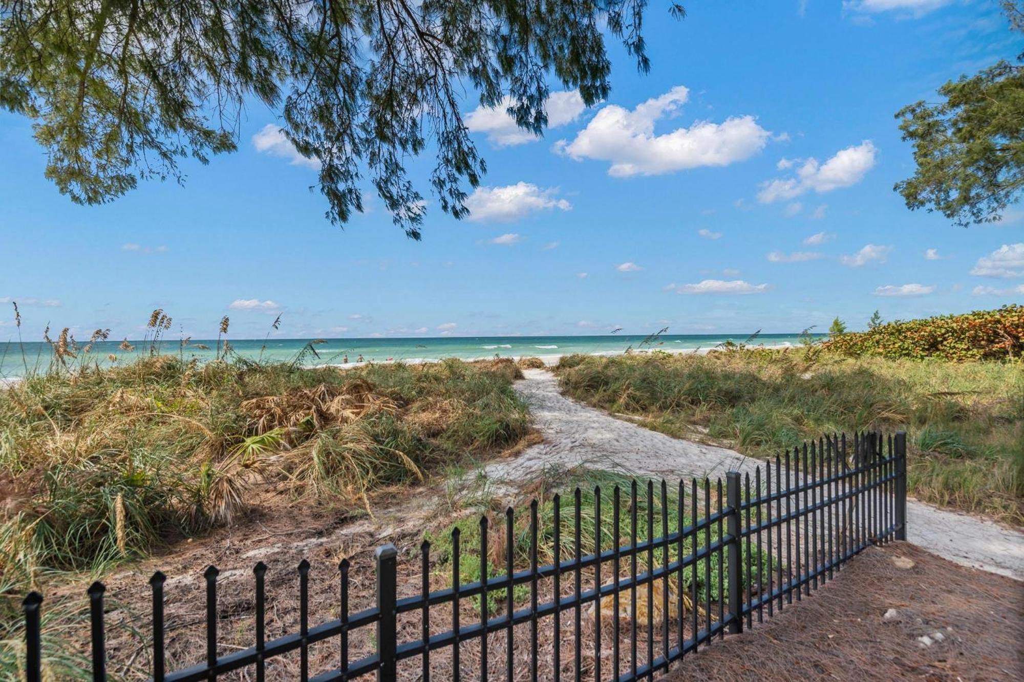 Villa Whispering Waves East Holmes Beach Esterno foto